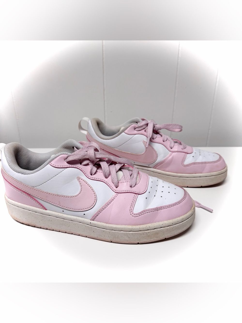 Nike Court Borough Low GS Pink Sneaker 6.5Y or Women’s 8